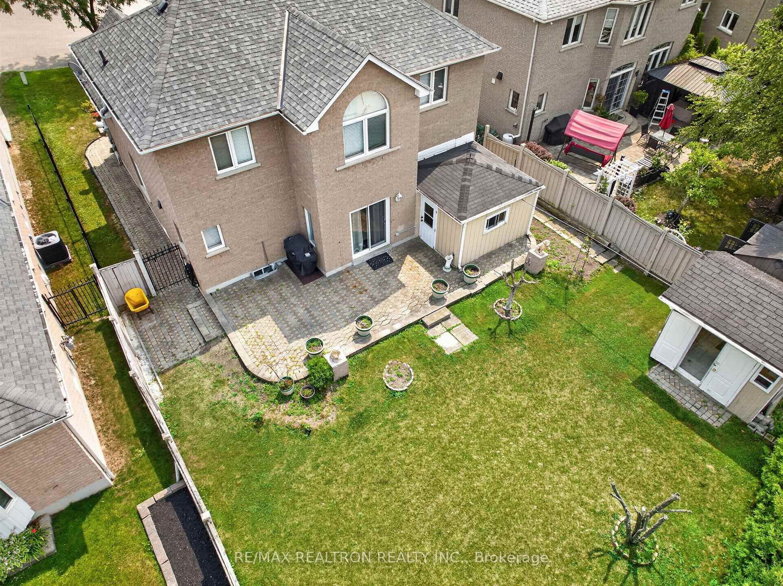22 Queensborough Court • Richmond Hill, ON photo 46