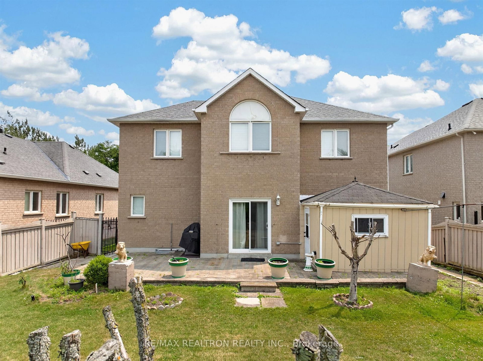 22 Queensborough Court • Richmond Hill, ON photo 49