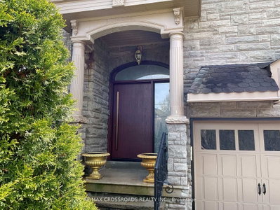 129 Lakeland Crescent, Richmond Hill, ON, photo 2