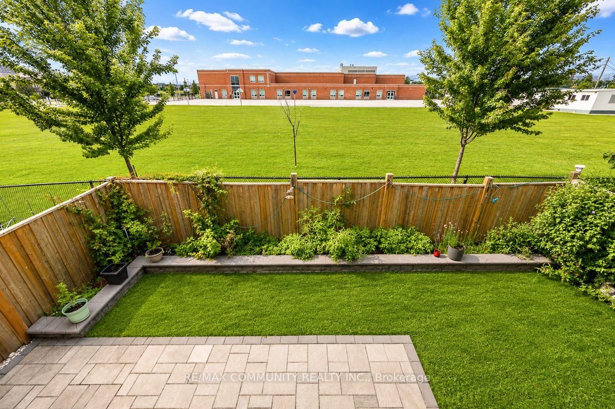 58 Clamerten Road • Whitchurch-Stouffville, ON photo 10