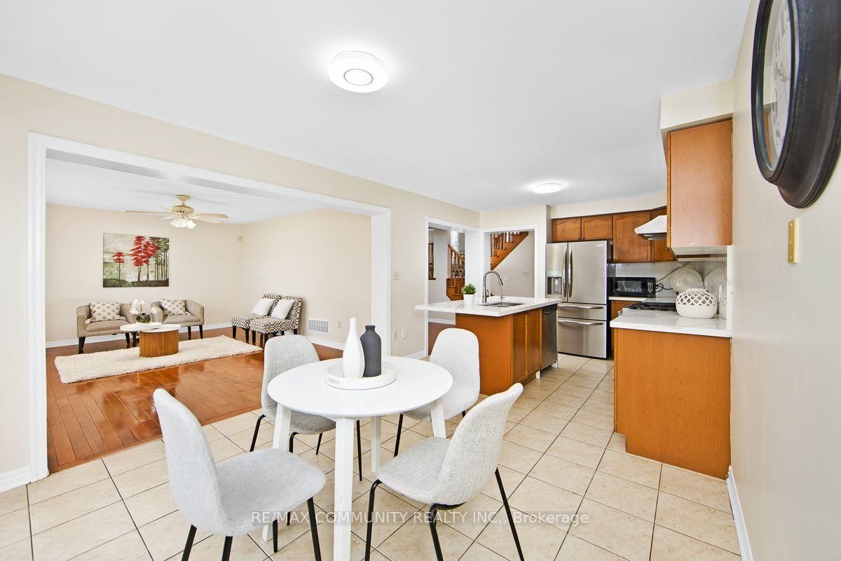 58 Clamerten Road • Whitchurch-Stouffville, ON photo 11