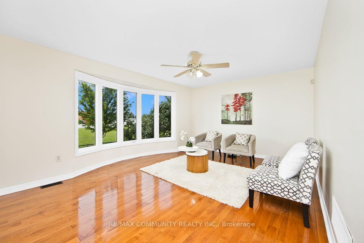 58 Clamerten Road • Whitchurch-Stouffville, ON photo 13