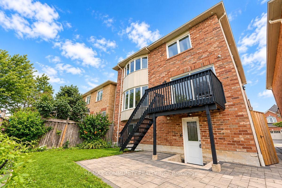 58 Clamerten Road • Whitchurch-Stouffville, ON photo 38