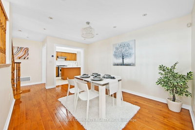 58 Clamerten Road • Whitchurch-Stouffville, ON photo 5