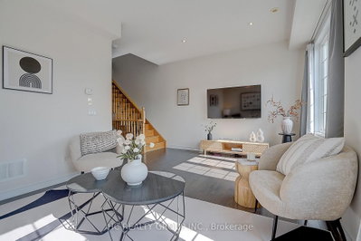 22 Toulouse Court • Markham, ON photo 5
