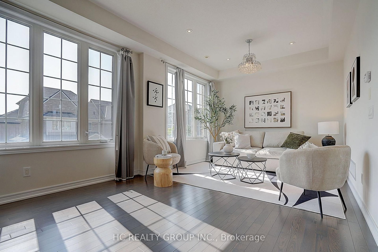 22 Toulouse Court • Markham, ON photo 8