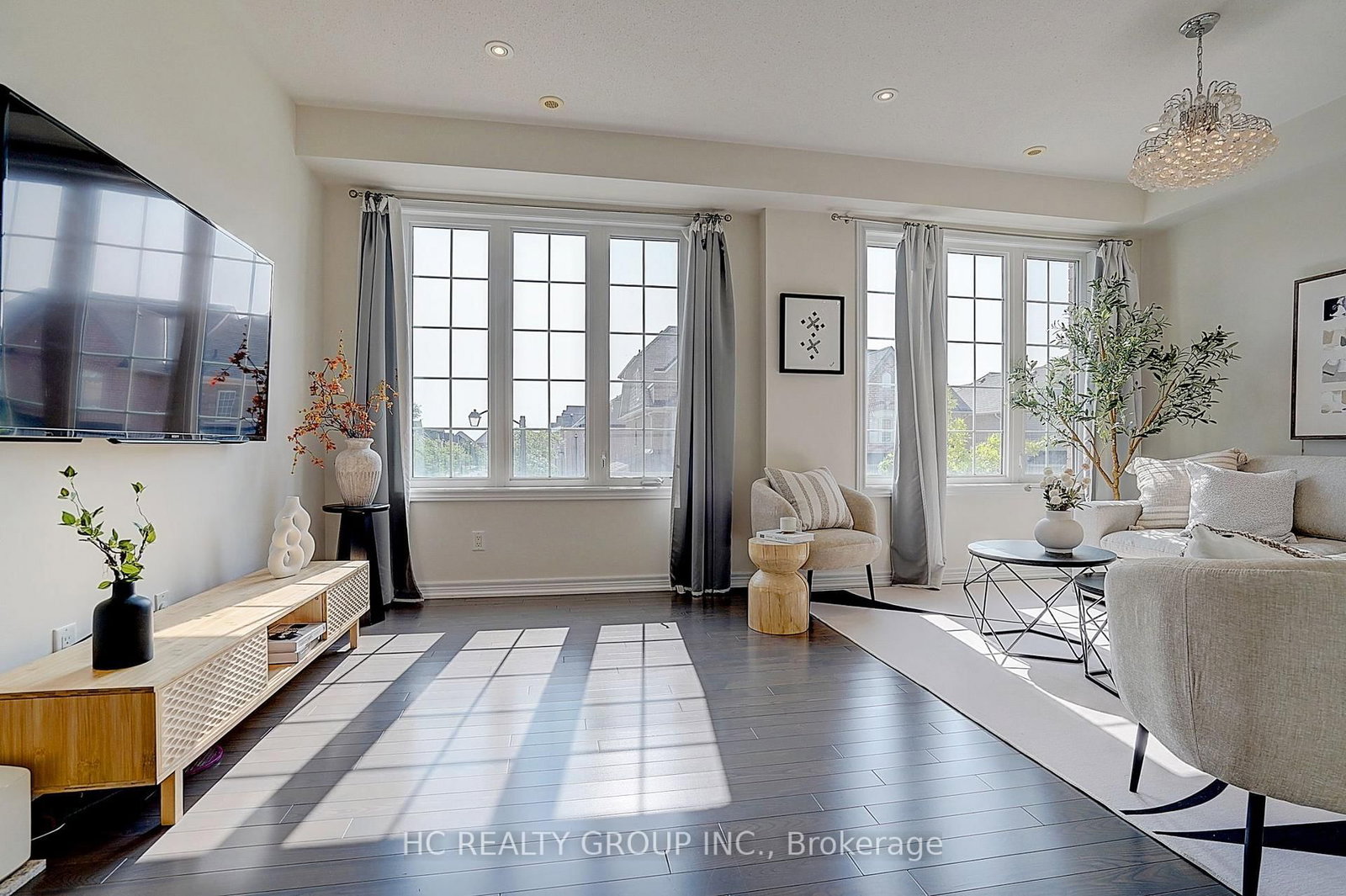 22 Toulouse Court • Markham, ON photo 9