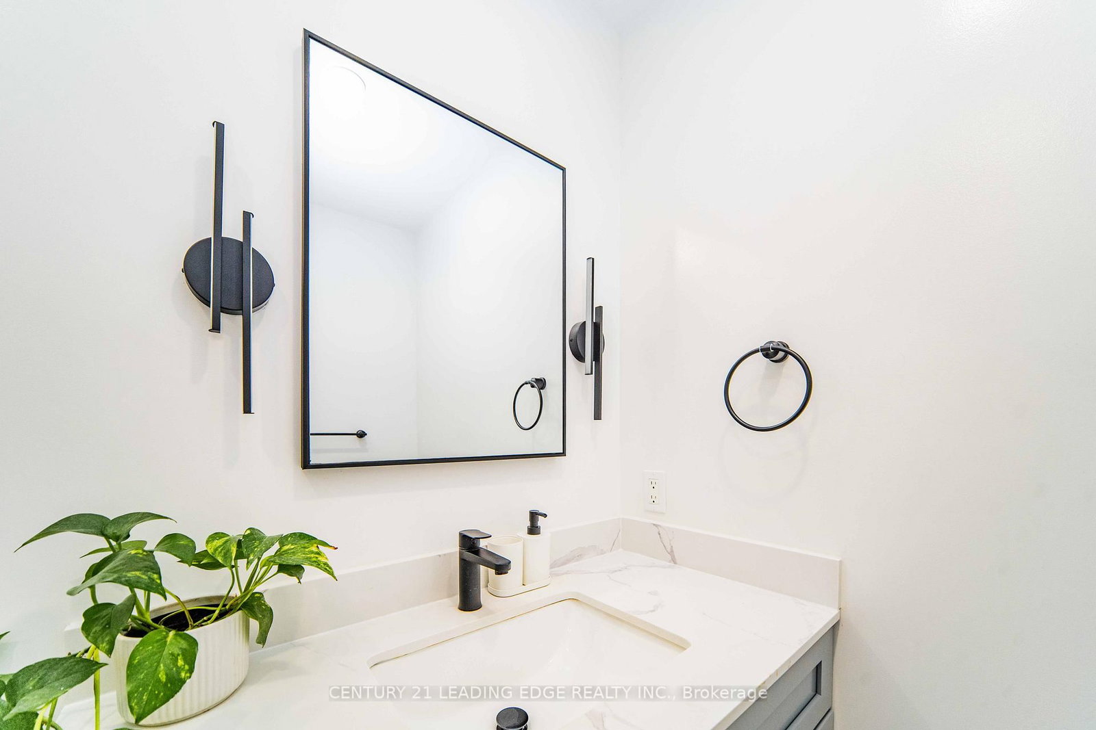 37 Landsdown Crescent • Markham, ON photo 22