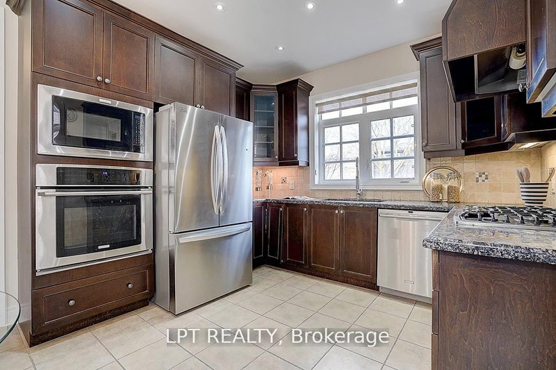116 Dunlop St photo 5