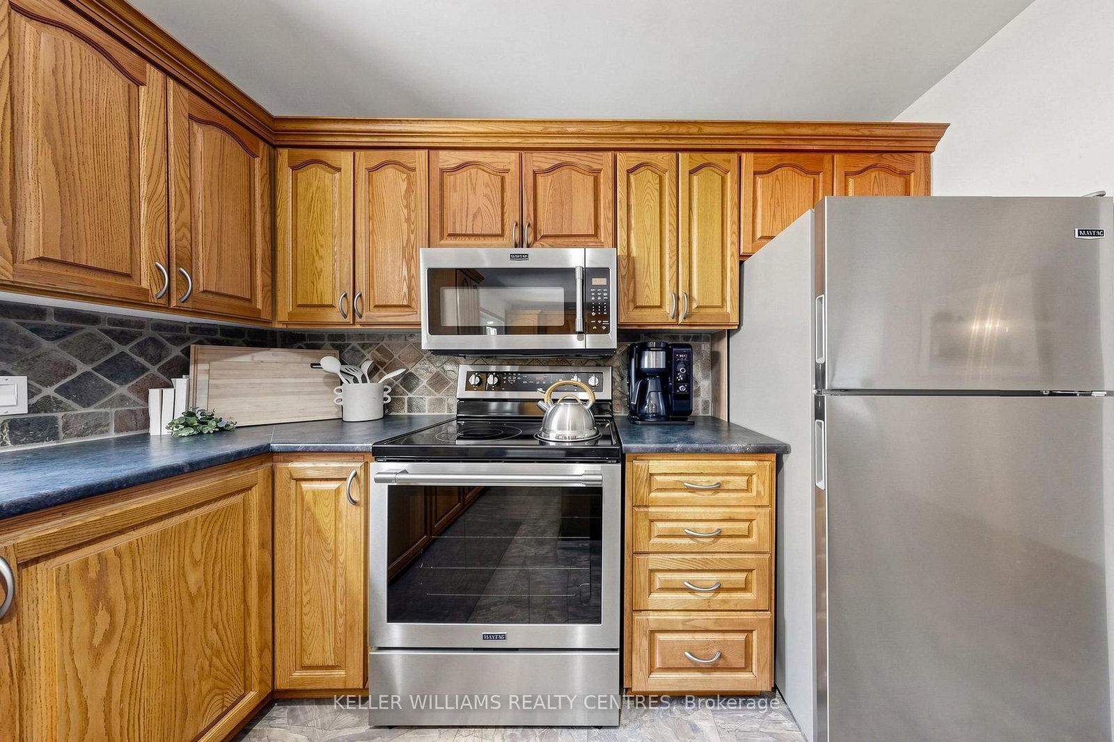 54 Dorothy Avenue • Georgina, ON photo 11