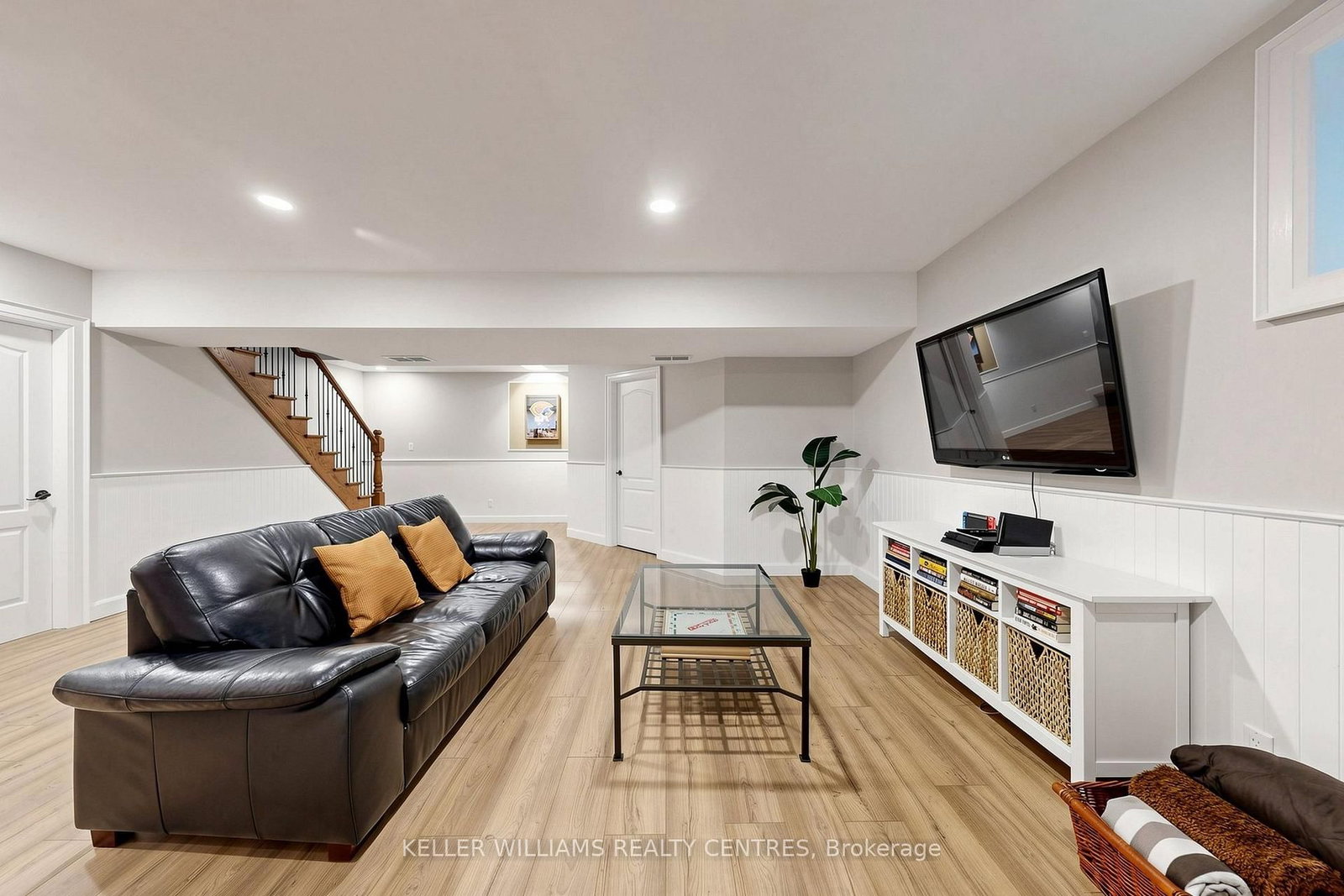 54 Dorothy Avenue • Georgina, ON photo 24