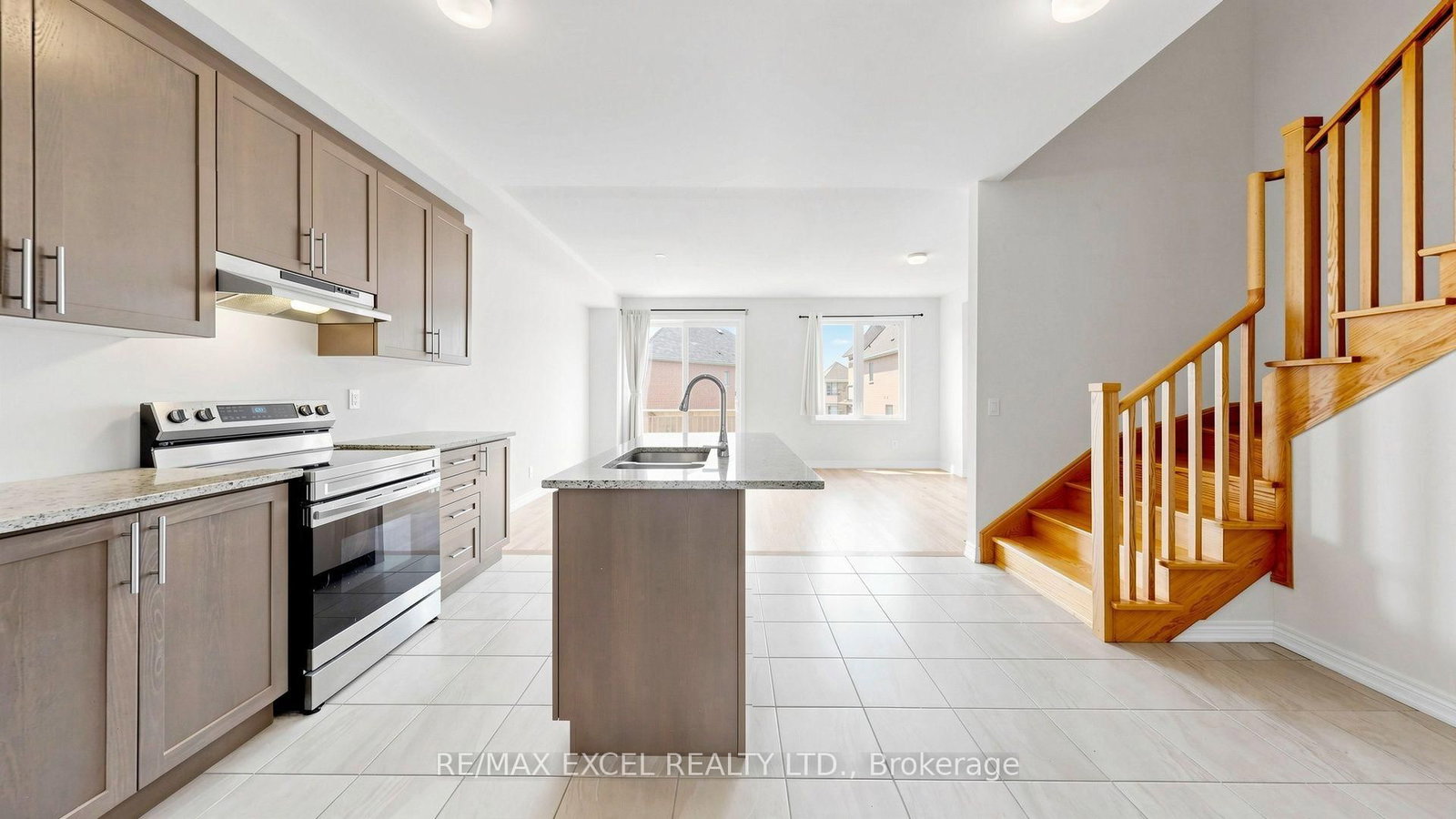 133 Lageer Drive • Whitchurch-Stouffville, ON photo 7