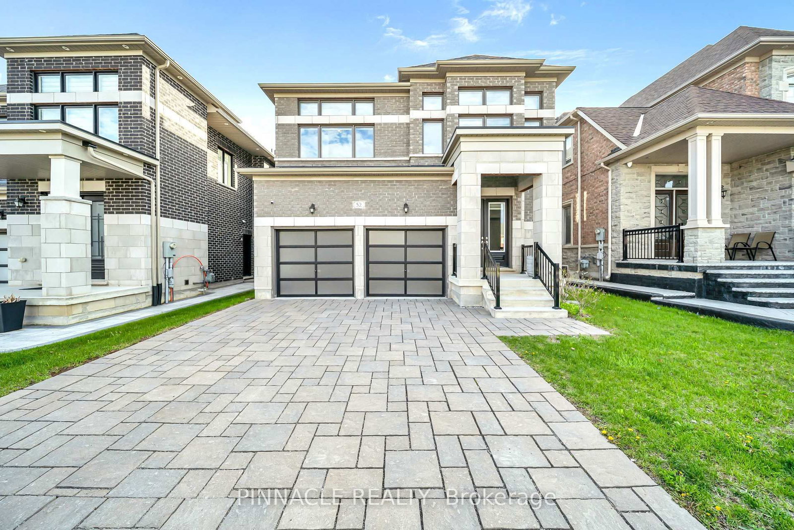 52 Chandos Gate • Vaughan, ON photo 1