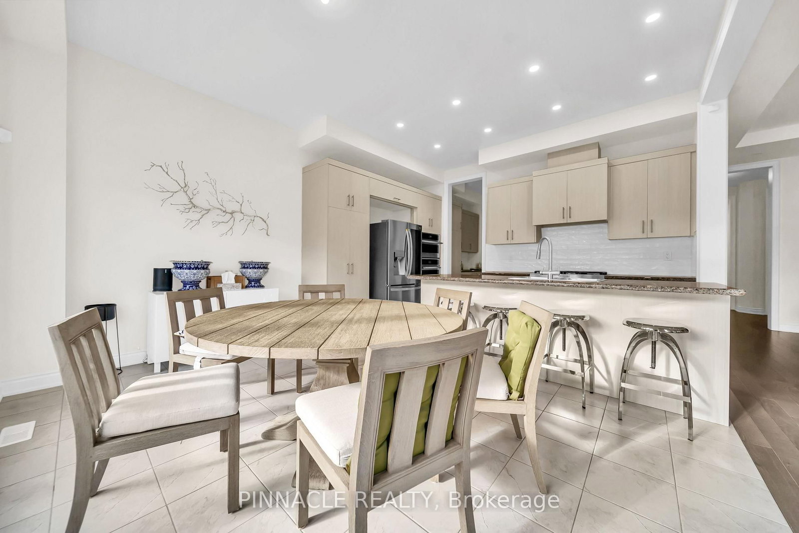 52 Chandos Gate • Vaughan, ON photo 17