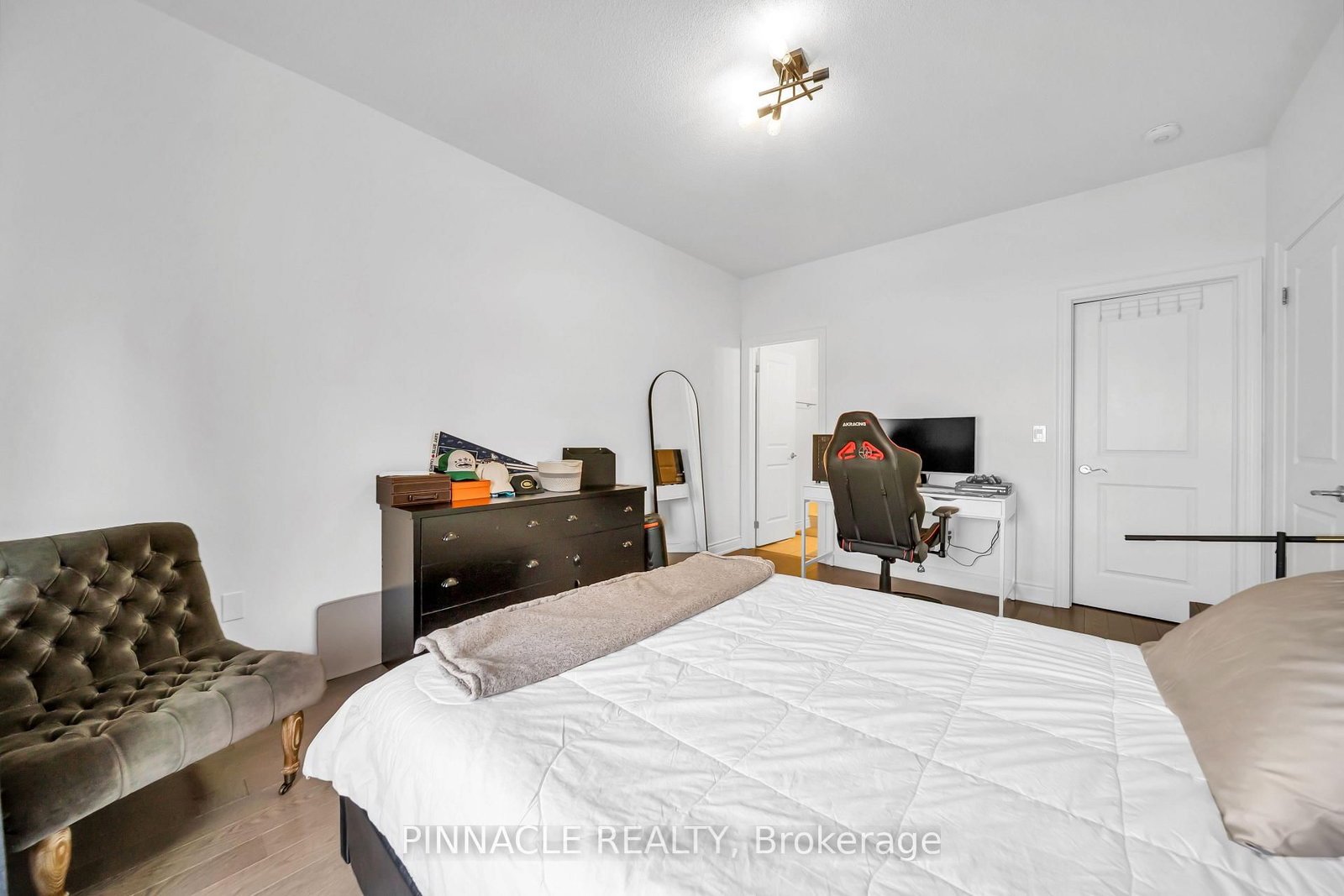 52 Chandos Gate • Vaughan, ON photo 40