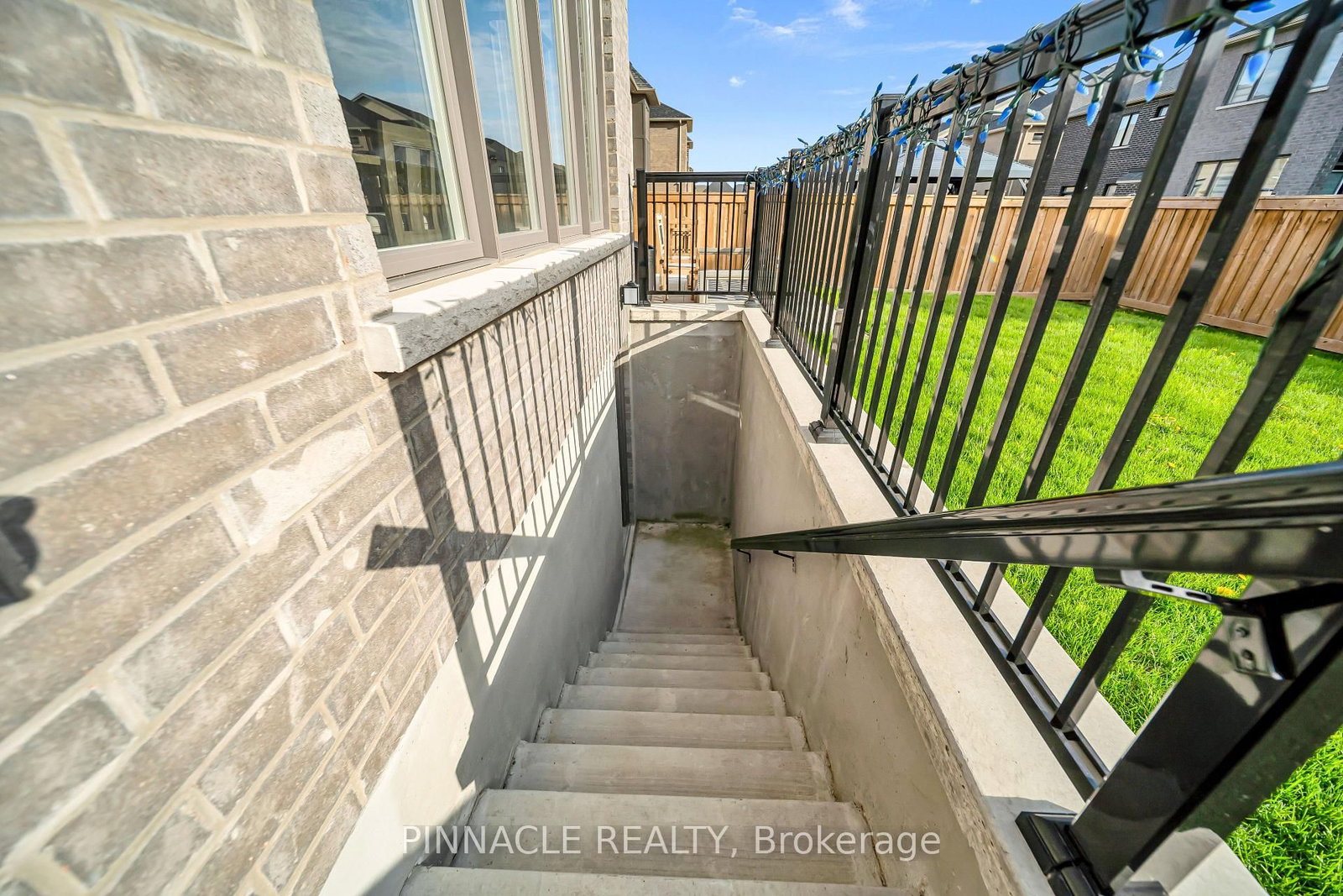 52 Chandos Gate • Vaughan, ON photo 46