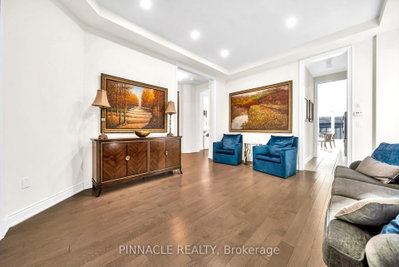 52 Chandos Gate • Vaughan, ON photo 9