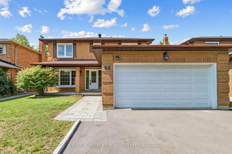 98 Golf Links Drive