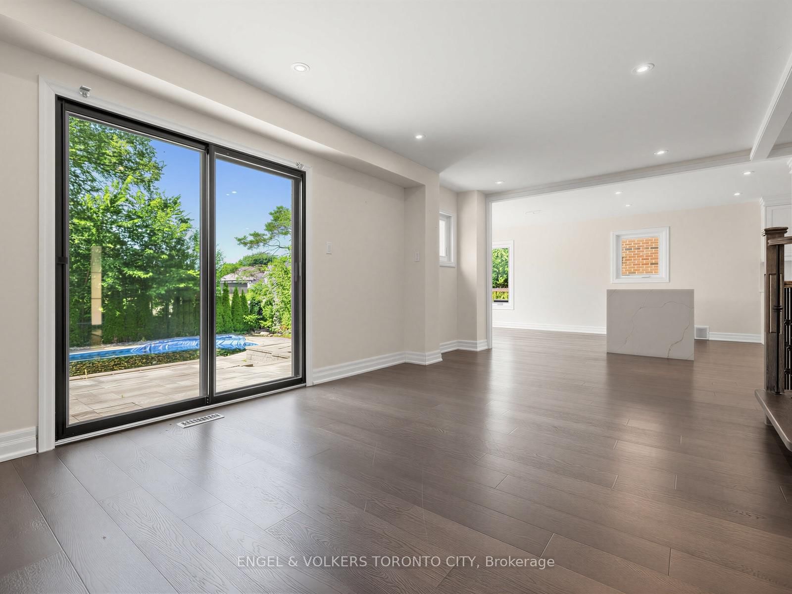 98 Golf Links Drive • Aurora, ON photo 25