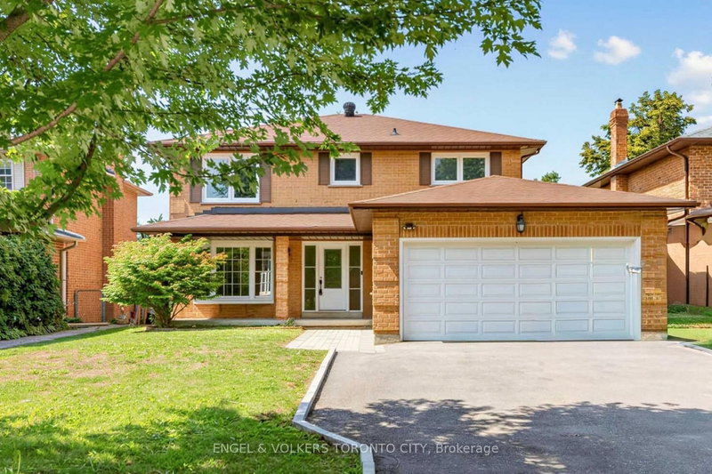 98 Golf Links Drive