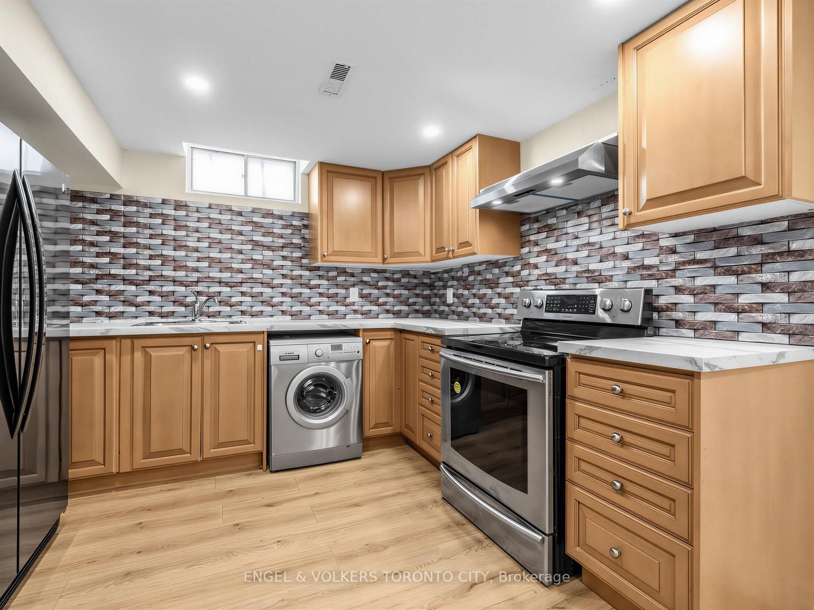 98 Golf Links Drive • Aurora, ON photo 37