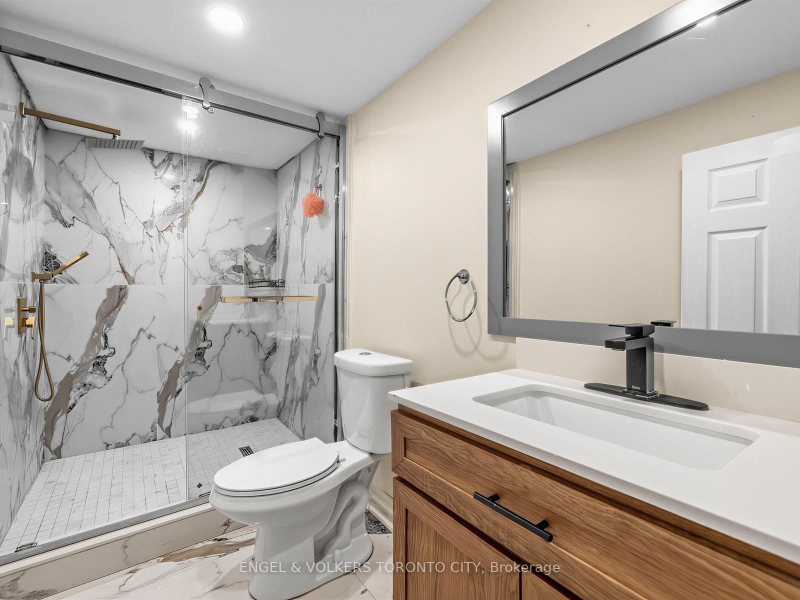 98 Golf Links Drive • Aurora, ON photo 42