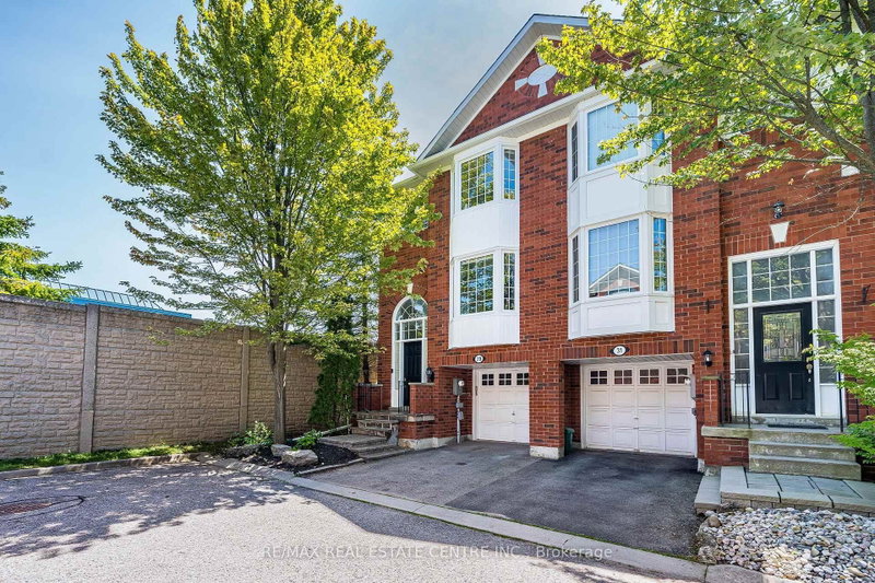 29 Mosaics Avenue