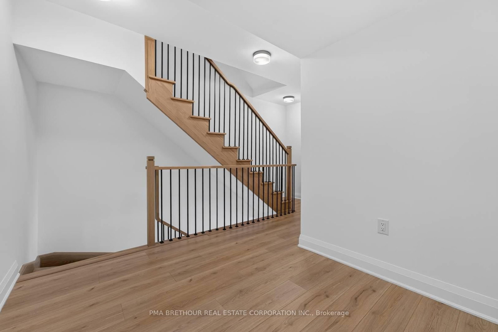 52 Burleigh Mews • Vaughan, ON photo 11
