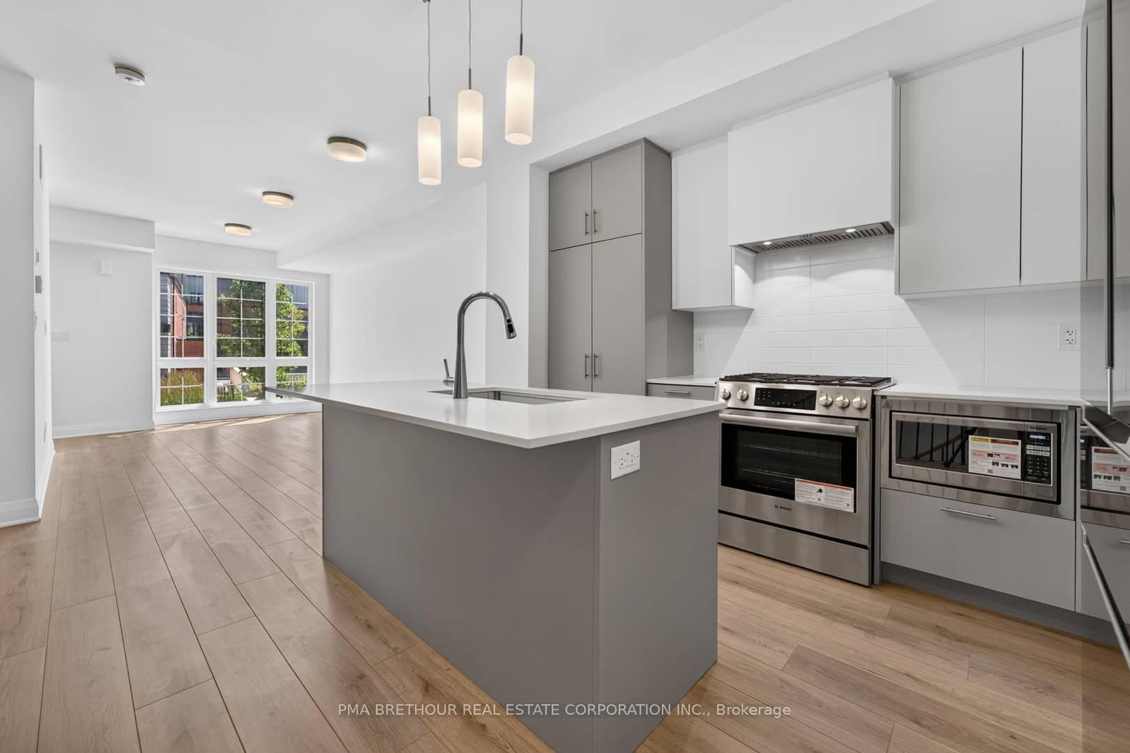 52 Burleigh Mews • Vaughan, ON photo 6