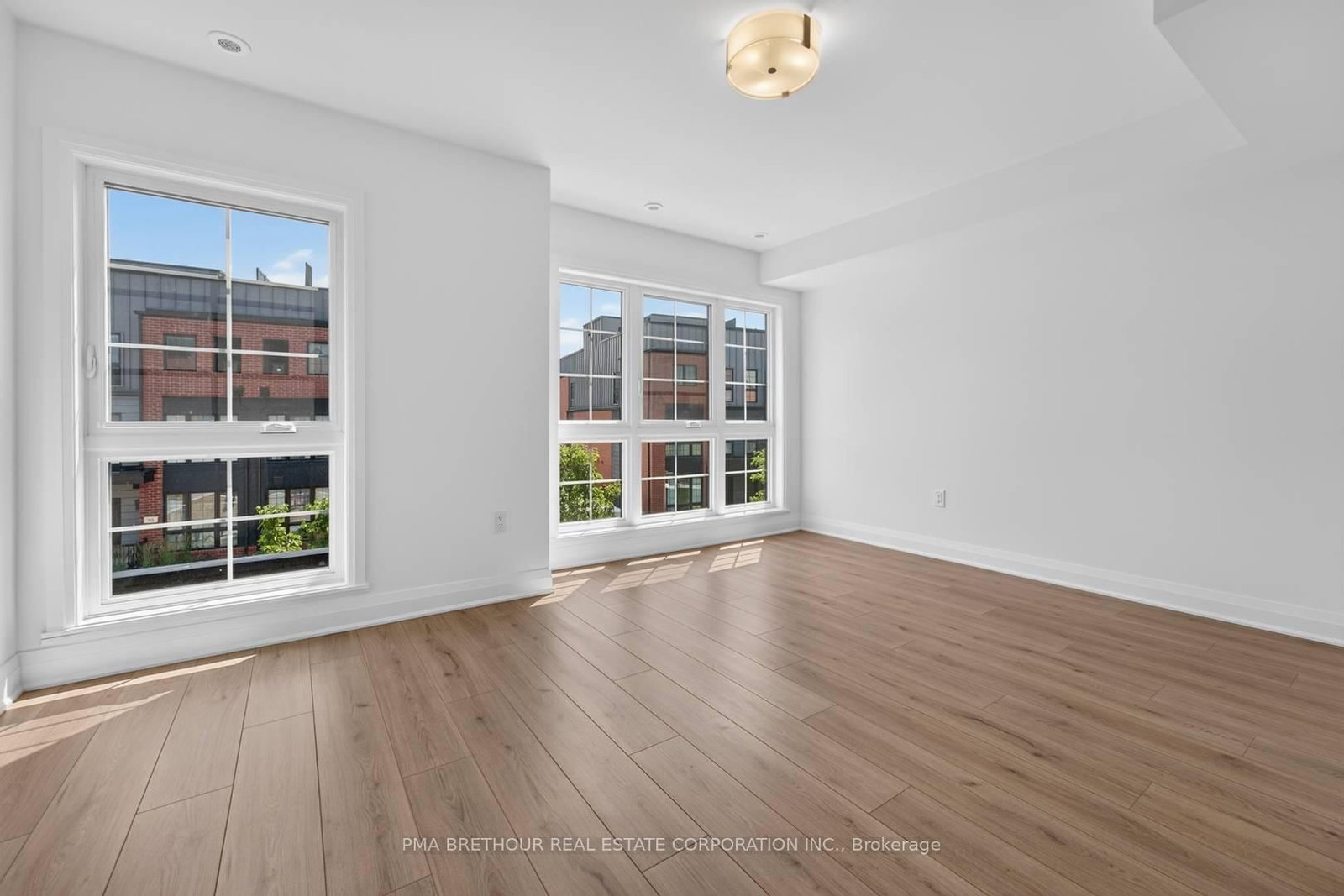 52 Burleigh Mews • Vaughan, ON photo 9