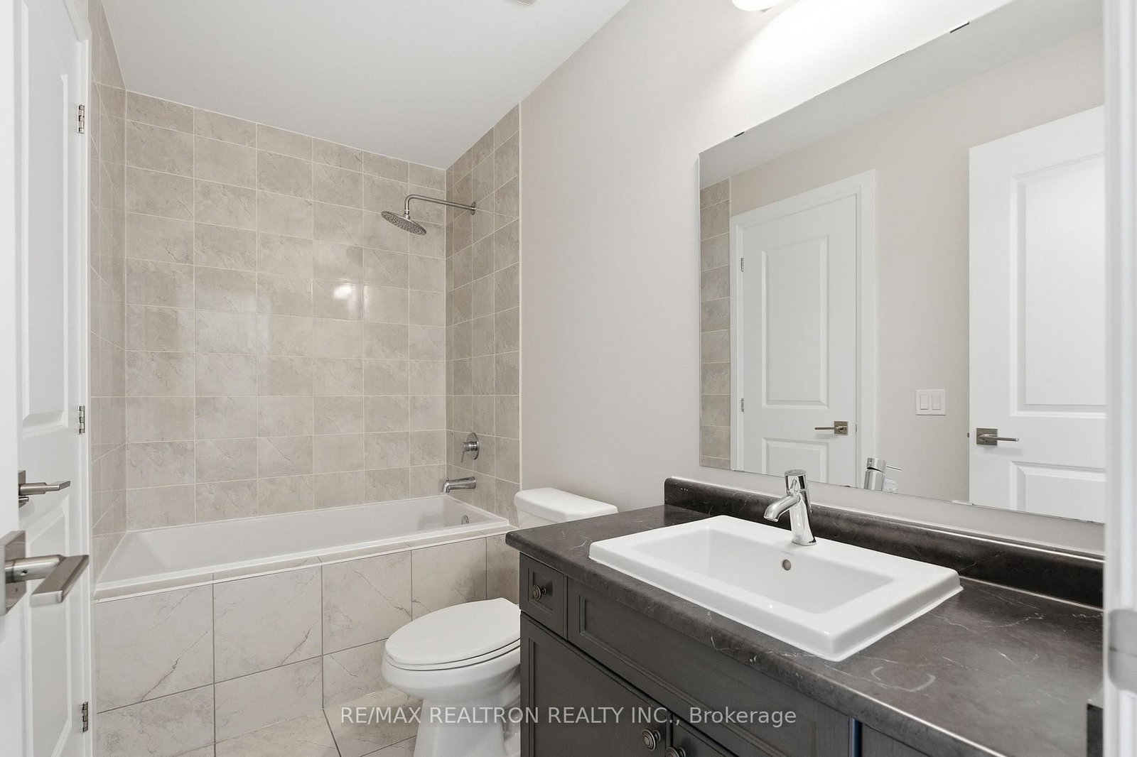 5 Sparks Street • Aurora, ON photo 12