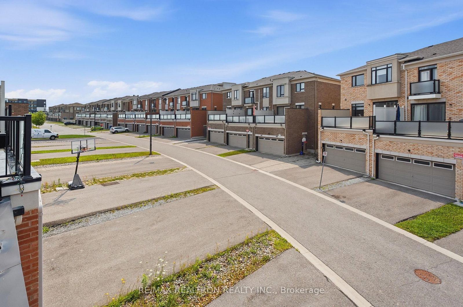 5 Sparks Street • Aurora, ON photo 31
