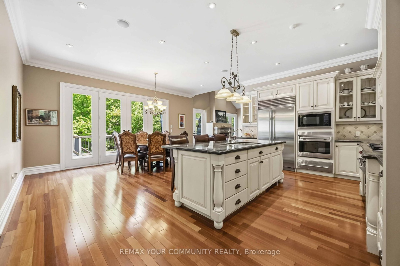46 Lake Woods Drive • Whitchurch-Stouffville, ON photo 11