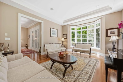 46 Lake Woods Drive • Whitchurch-Stouffville, ON photo 9