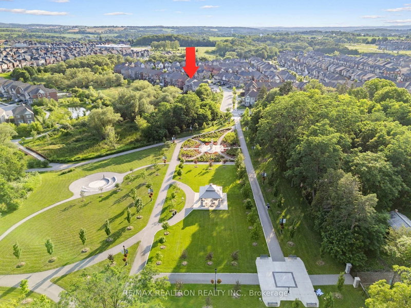 58 Sharonview Crescent
