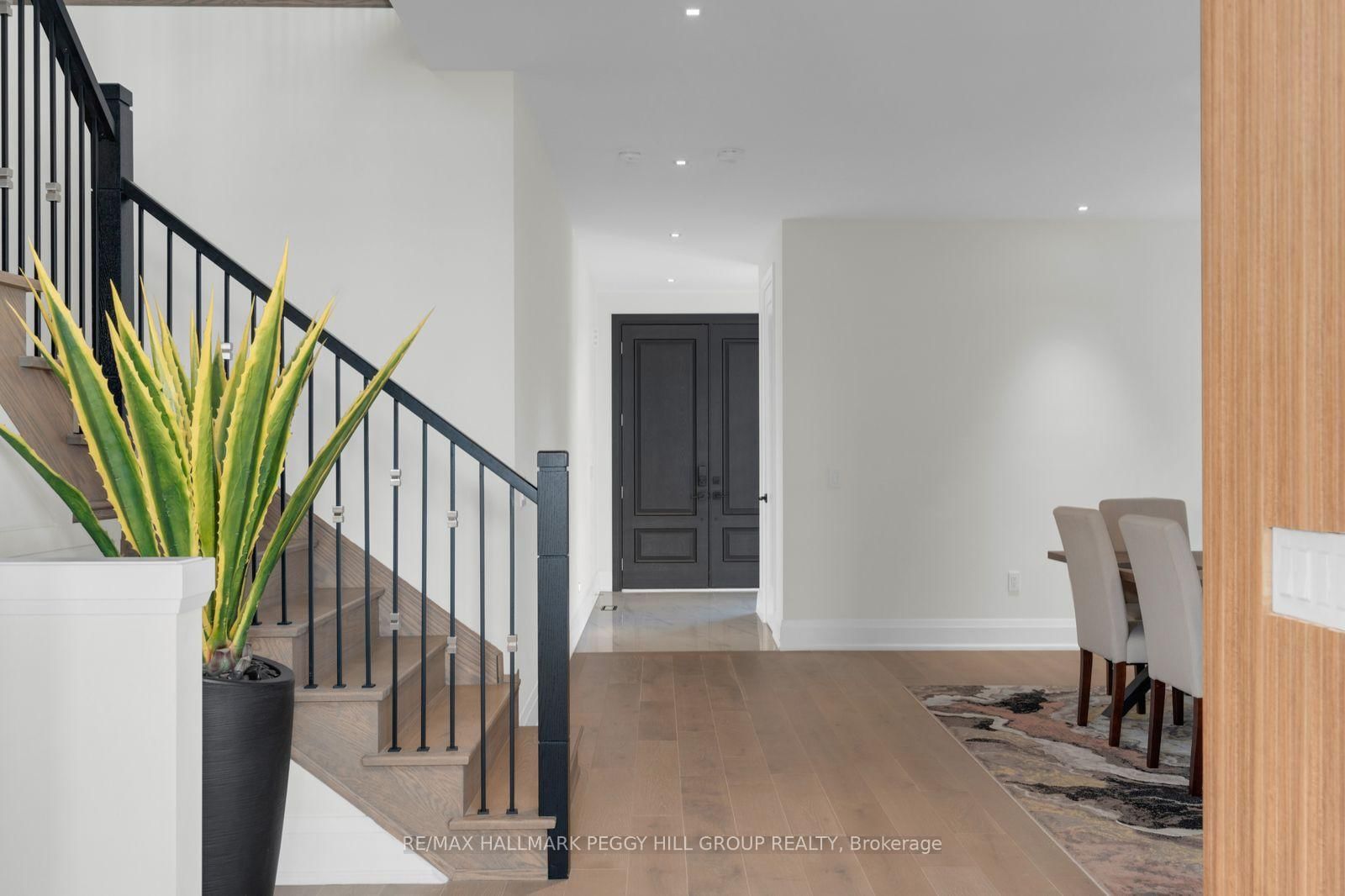 61 Strathgreen Lane • Georgina, ON photo 10