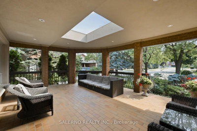178 Wigwoss Drive • Vaughan, ON photo 5
