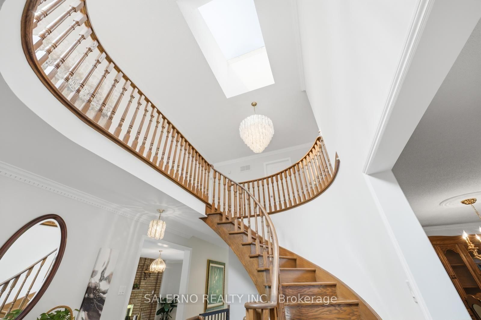 178 Wigwoss Drive • Vaughan, ON photo 8