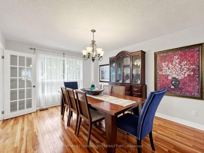379 Manhattan Drive • Markham, ON photo 7