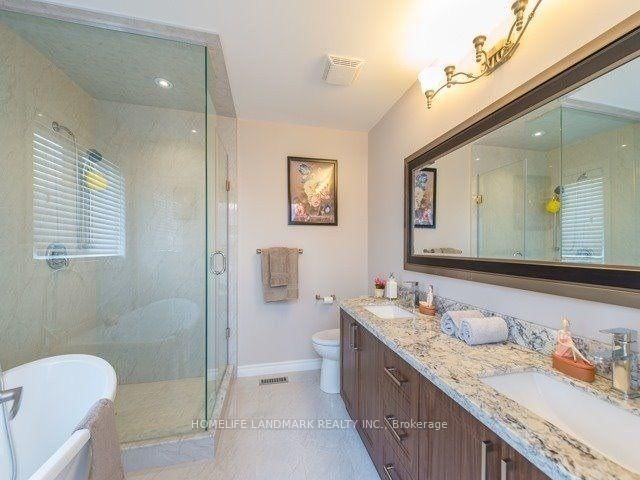 98 Stoyell Drive • Richmond Hill, ON photo 12