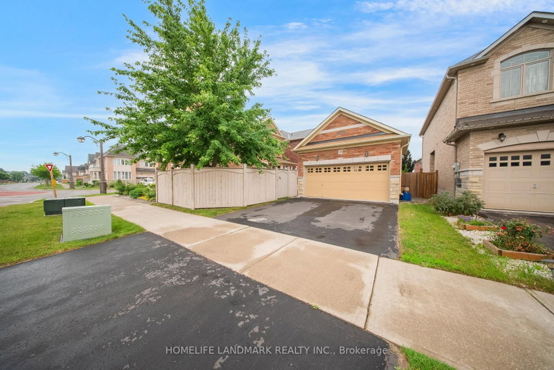 298 West Lawn Crescent