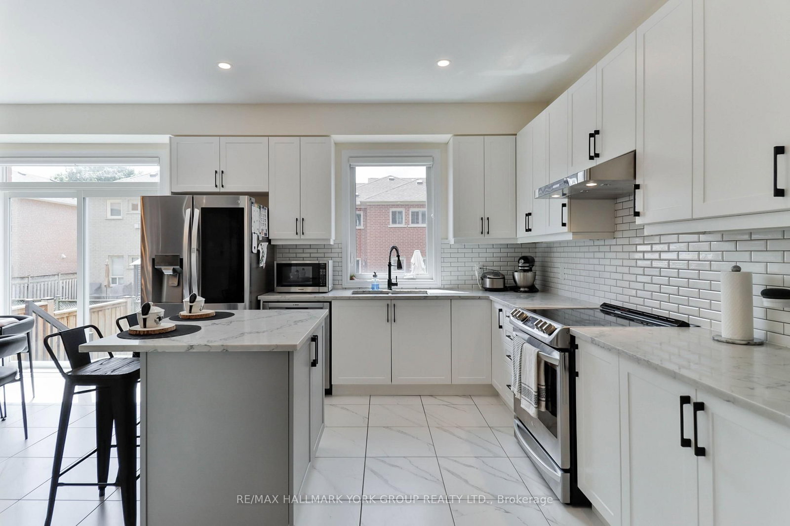 434 Ritas Avenue • Newmarket, ON photo 10