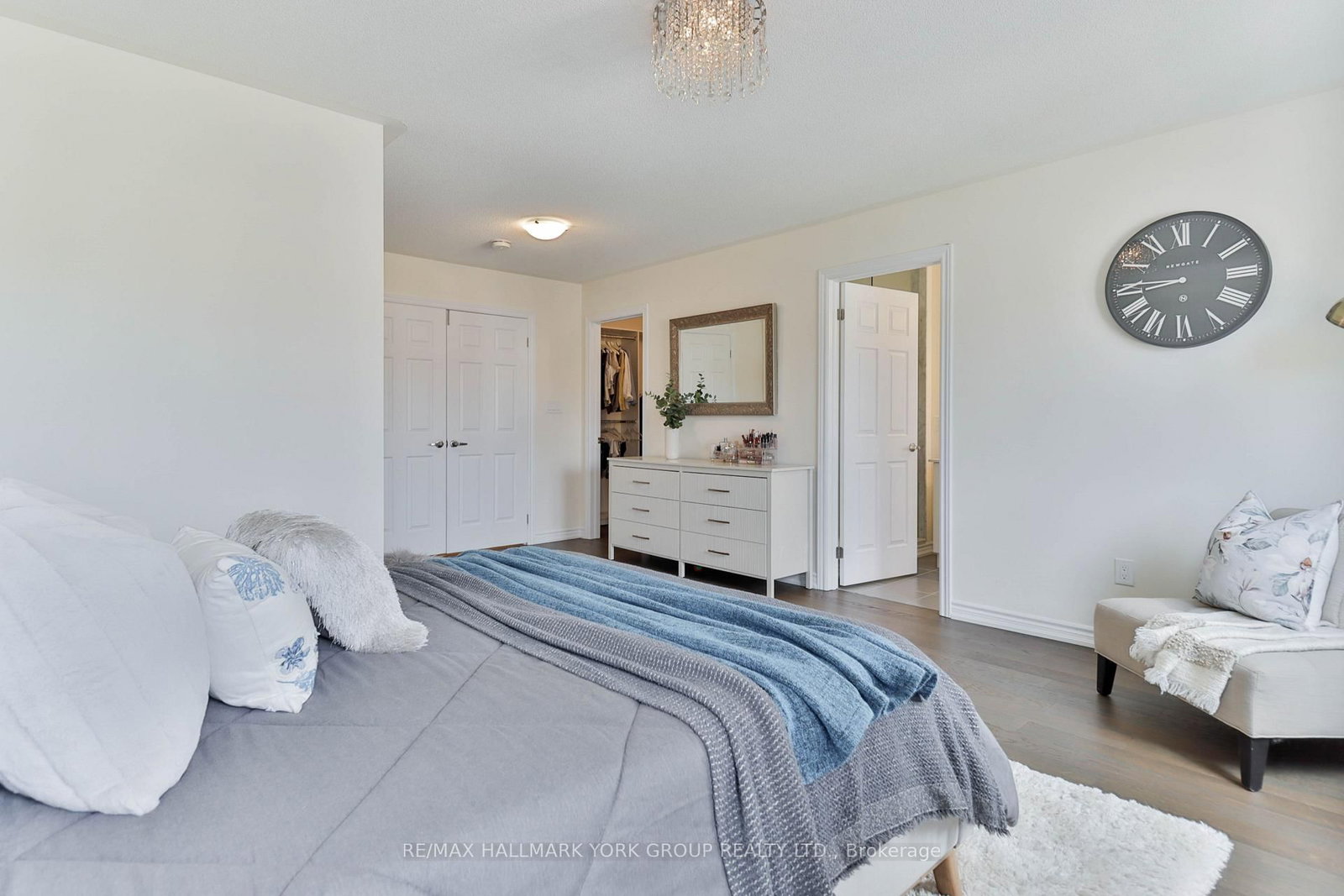 434 Ritas Avenue • Newmarket, ON photo 23