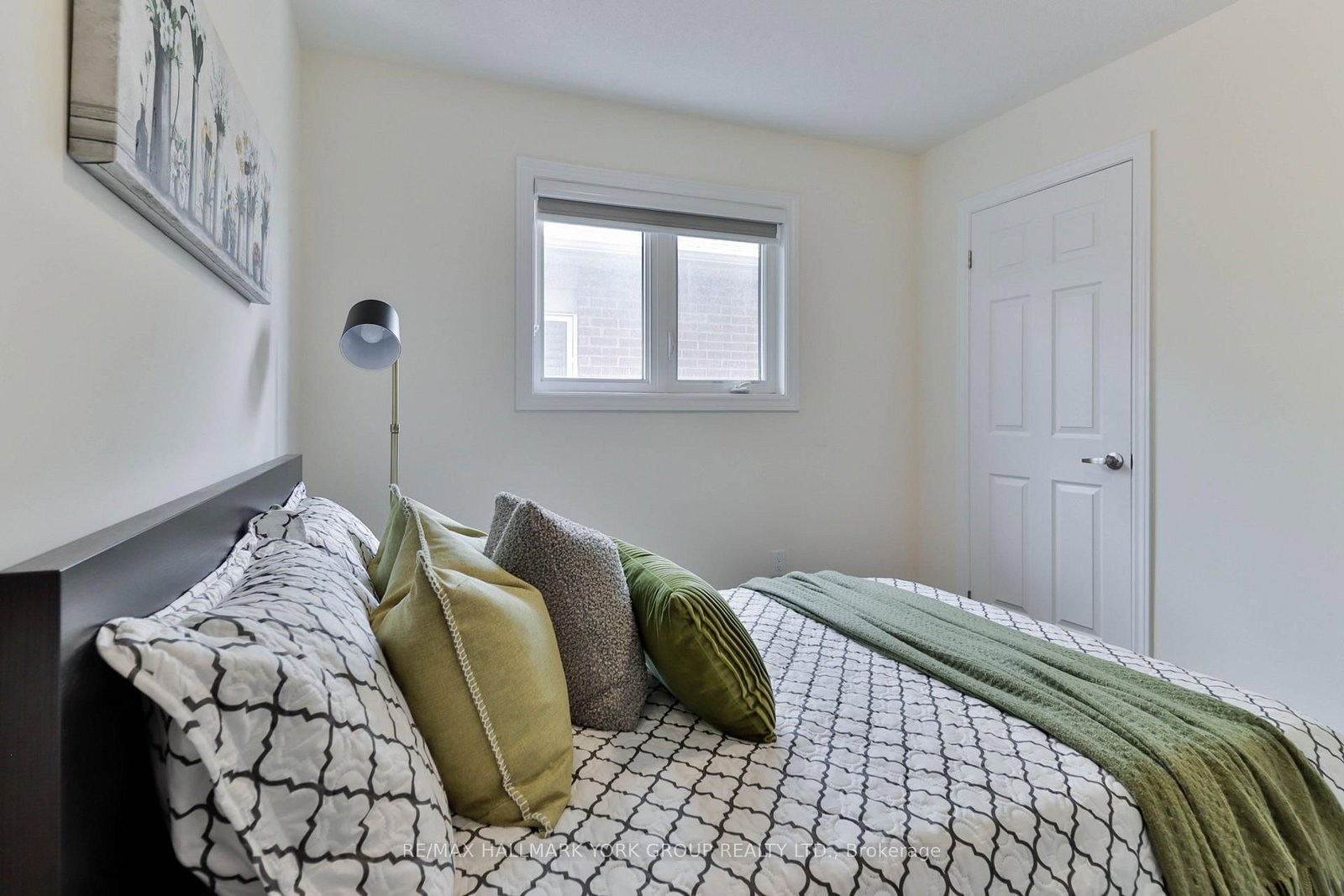 434 Ritas Avenue • Newmarket, ON photo 34