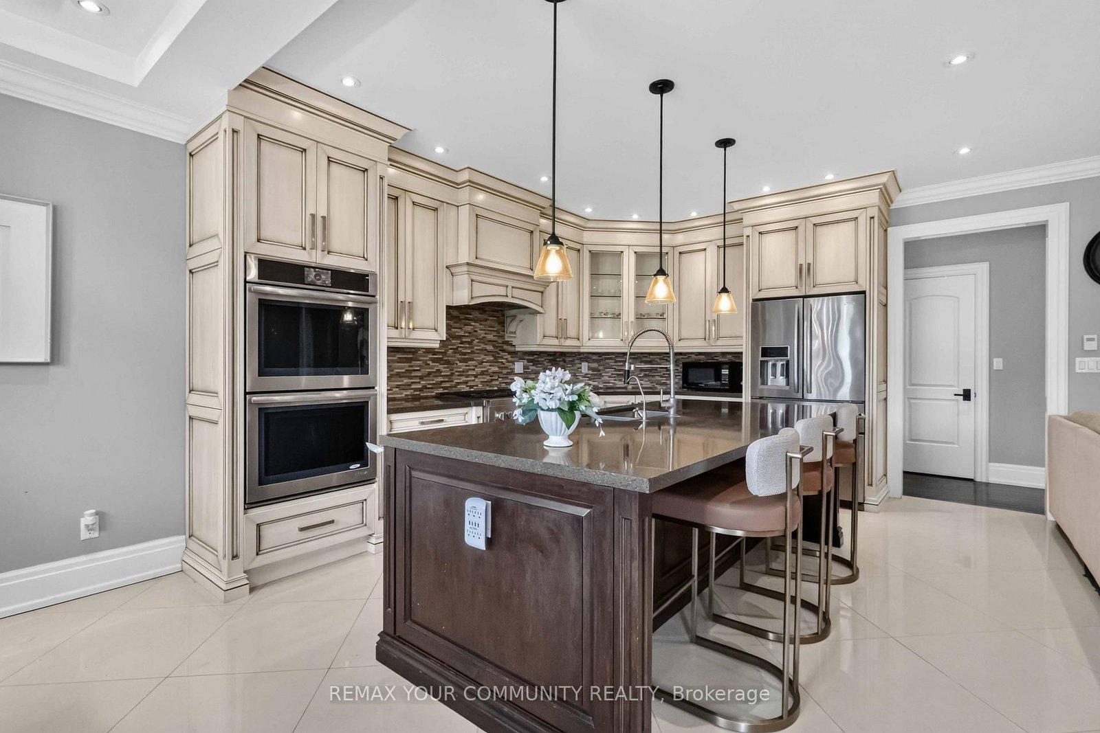20111 Bathurst Street E • East Gwillimbury, ON photo 14