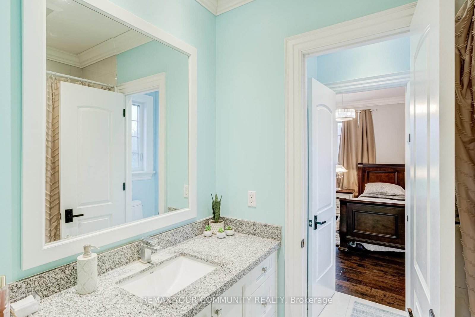 20111 Bathurst Street E • East Gwillimbury, ON photo 31