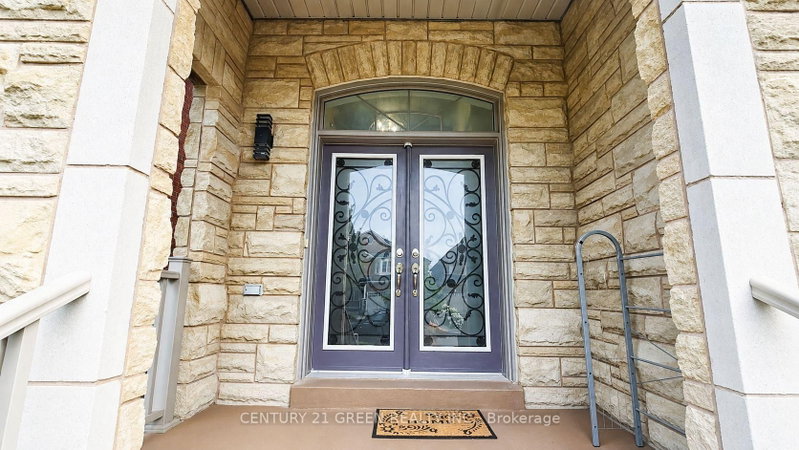 61 Magdalan Crescent