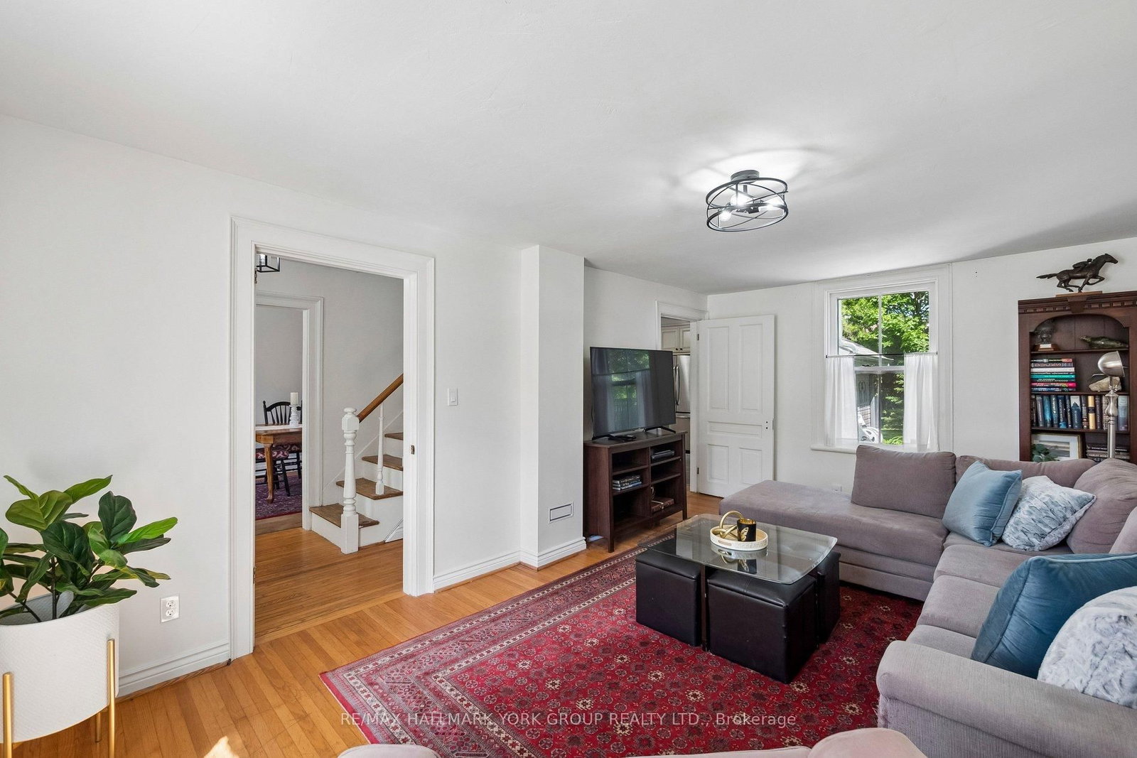 Listing Image 7