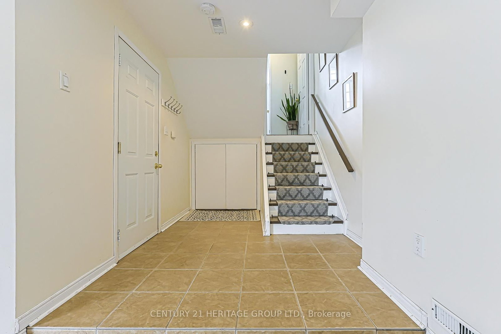 22 Village Green Lane • Bradford West Gwillimbury, ON photo 30
