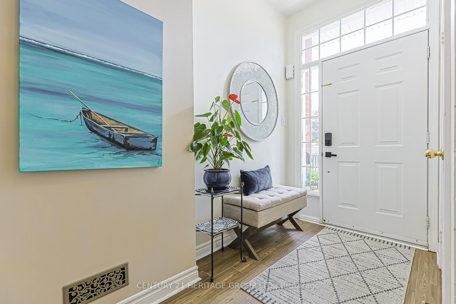 22 Village Green Lane • Bradford West Gwillimbury, ON photo 6